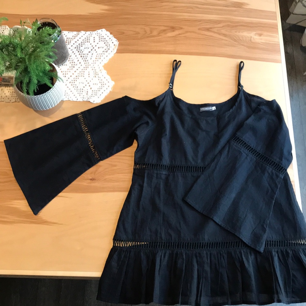 Black bell sleeved tunic
